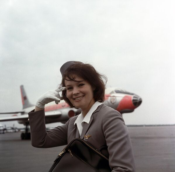 Nữ tiếp viên Valya Nazarova, Nga, 1966. - Sputnik Việt Nam