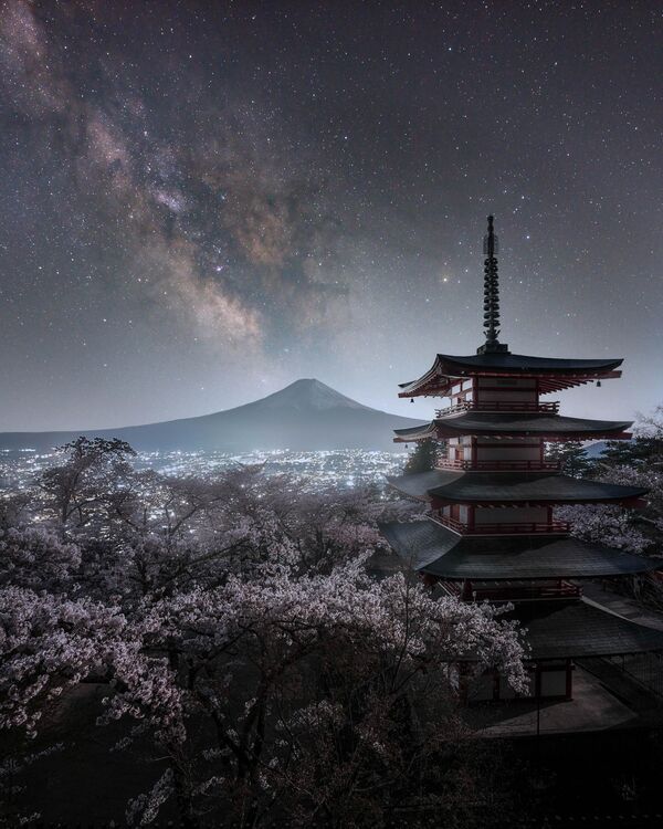 Bức ảnh The Scenery I Wanted to See của nhà nhiếp ảnh Nhật Bản Mitsuhiro Okabe, lọt vào Top 25 cuộc thi 2023 Milky Way photographer of the year. - Sputnik Việt Nam