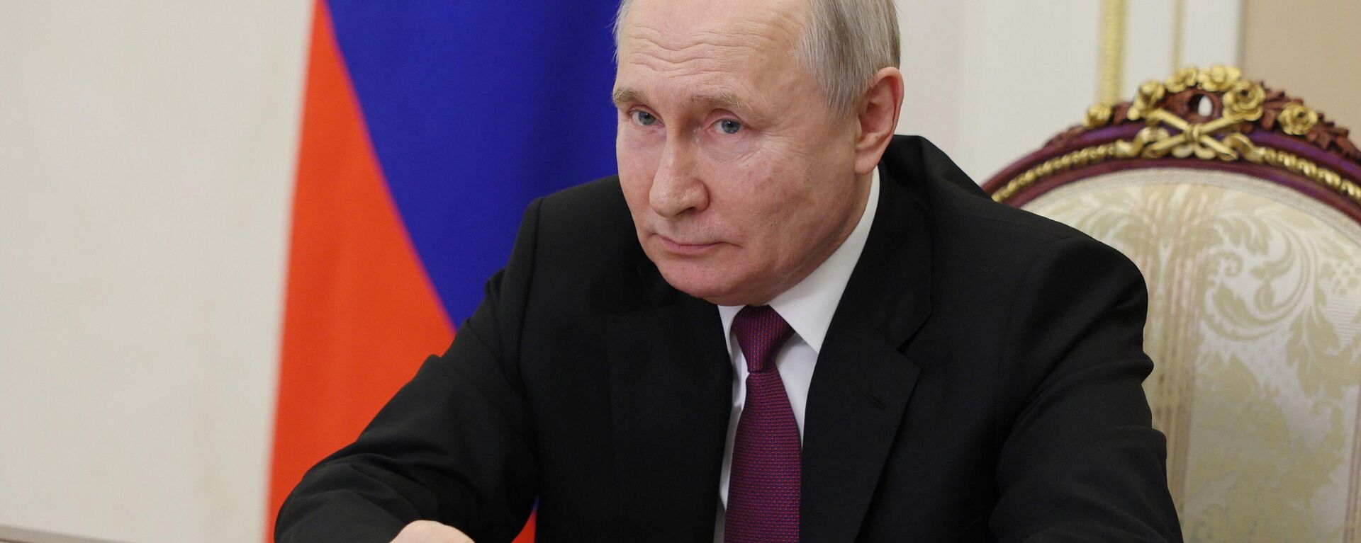 Tổng thống Nga Vladimir Putin tổ chức một cuộc họp qua hội nghị truyền hình với các gia đình được trao tặng Huân chương Vinh quang сha mẹ - Sputnik Việt Nam, 1920, 01.06.2023