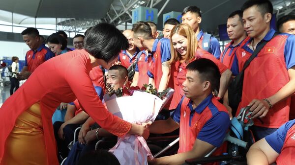 Lễ tiễn Đoàn thể thao người khuyết tật Việt Nam dự ASEAN Para Games 12 - Sputnik Việt Nam