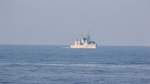 Тàu chiến Halifax HMCS Montreal đi qua eo biển Đài Loan - Sputnik Việt Nam
