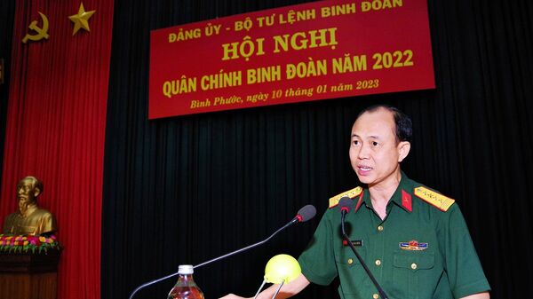 Đại tá Phạm Bá Hiền, Phó Bí thư Đảng ủy, Tư lệnh Binh đoàn 16 kết luận hội nghị. - Sputnik Việt Nam