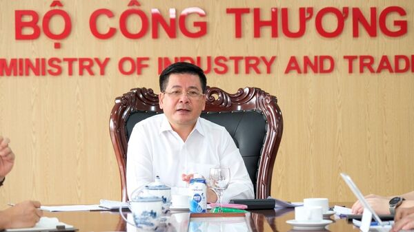 Bộ trưởng Công Thương làm việc với thanh tra chuyên ngành về quản lý và cung ứng điện của EVN - Sputnik Việt Nam