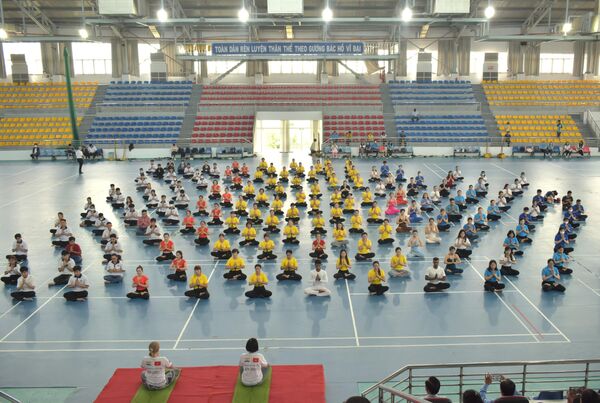 Ngày Quốc tế Yoga lần thứ 9 năm 2023 tại Bạc Liêu - Sputnik Việt Nam