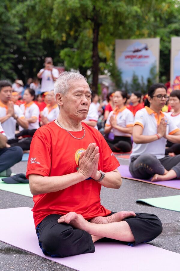 Ngày Quốc tế Yoga lần thứ 9 tại Hà Nội - Sputnik Việt Nam