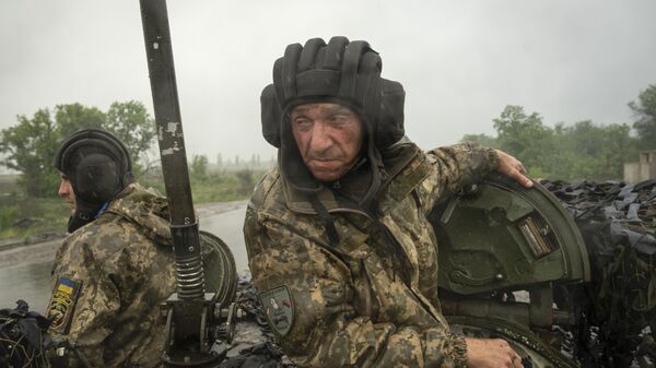 Quân đội Ukraina trên xe tăng tại Artemovsk - Sputnik Việt Nam