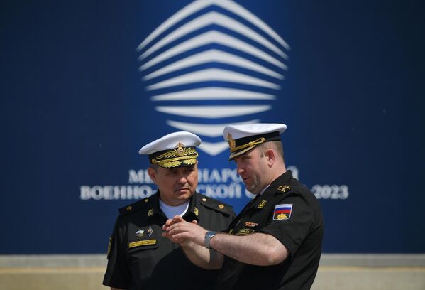 Thủy thủ Nga tại Triển lãm Hải quân Quốc tế IMDS-2023 ở Kronstadt. - Sputnik Việt Nam