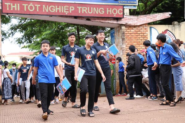 Kỳ thi tốt nghiệp THPT năm 2023: Thí sinh Gia Lai hoàn thành bài thi tổ hợp - Sputnik Việt Nam