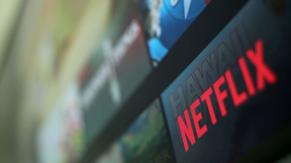 The Netflix logo is pictured on a television in this illustration photograph taken in Encinitas, California, U.S., January 18, 2017 - Sputnik Việt Nam