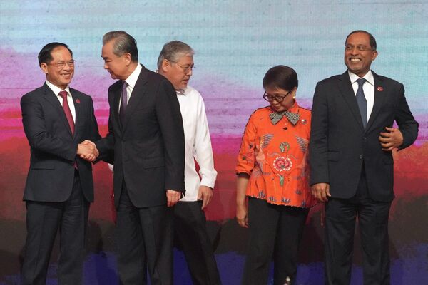 Ngoại trưởng các nước tham dự Hội nghị thượng đỉnh ASEAN tại Jakarta. - Sputnik Việt Nam