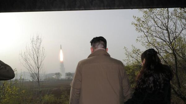 Сuộc thử nghiệm tên lửa xuyên lục địa mới Hwaseong-18 - Sputnik Việt Nam