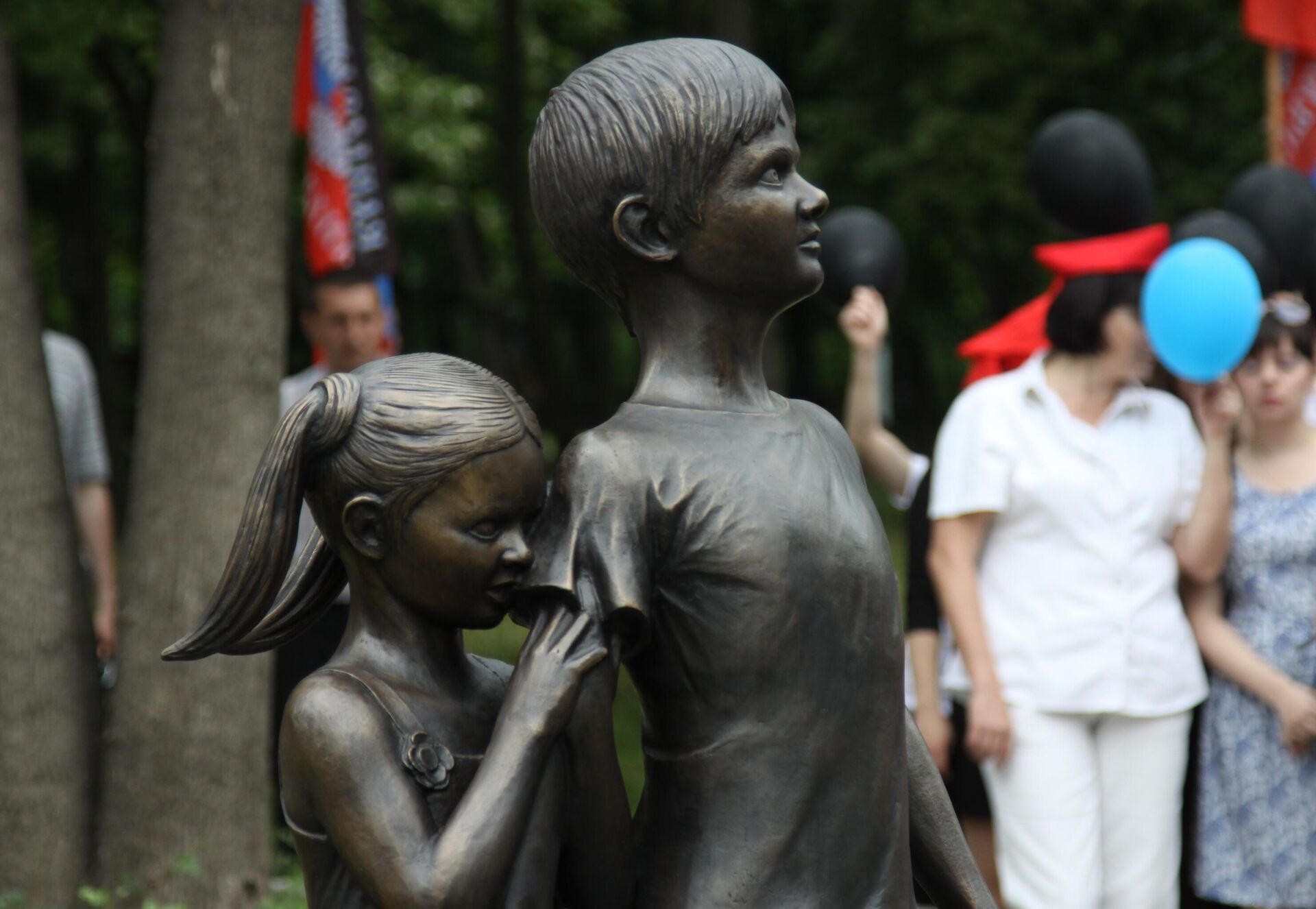 Một tác phẩm điêu khắc Những đứa trẻ Donbass, những đứa trẻ chiến tranh - Sputnik Việt Nam, 1920, 27.07.2023