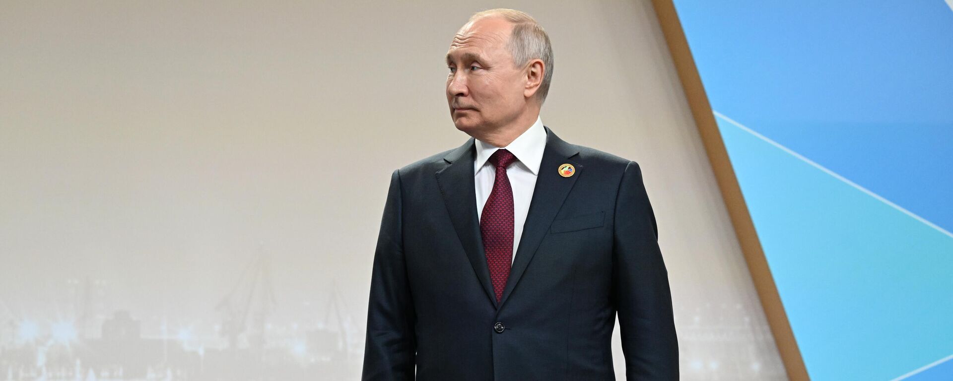 Tổng thống Nga Vladimir Putin tại Hội nghị thượng đỉnh Nga-châu Phi khai mạc tại St.Petersburg - Sputnik Việt Nam, 1920, 28.07.2023