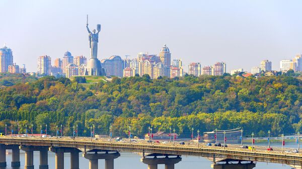 Мост Патона через реку Днепр, памятник Матери-Родине в Киеве, Украина - Sputnik Việt Nam