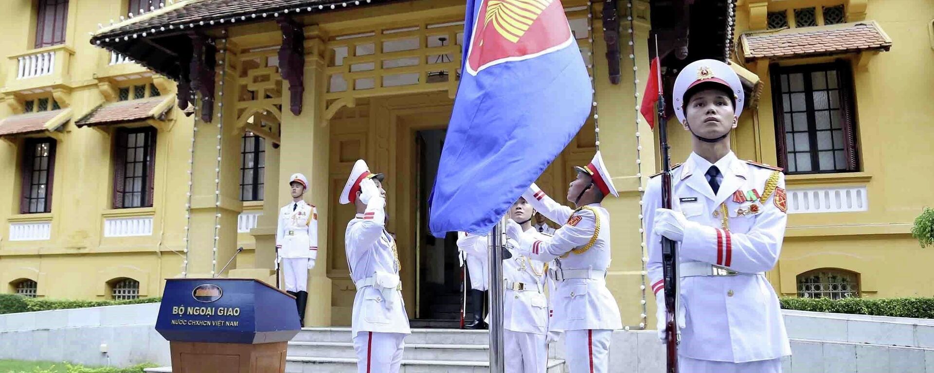 Lễ Thượng cờ kỷ niệm 56 năm Ngày thành lập ASEAN - Sputnik Việt Nam, 1920, 08.08.2023