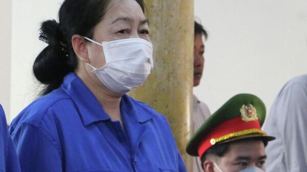 Xét xử “trùm buôn lậu” Nguyễn Thị Kim Hạnh cùng 24 đồng phạm trong vụ buôn lậu 51 kg vàng và vận chuyển trái phép tiền tệ qua biên giới - Sputnik Việt Nam