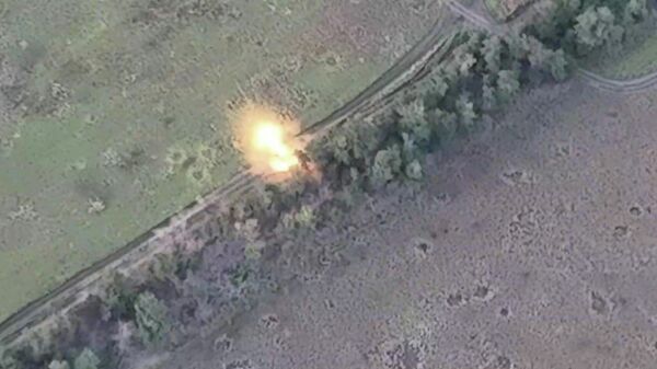 BQP Nga đã trình chiếu cảnh phá hủy xe tăng và vị trí của LLVT Ukraina bằng máy bay không người lái - Sputnik Việt Nam