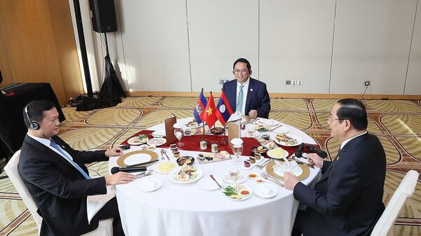 Thủ tướng Phạm Minh Chính ăn sáng, làm việc với Thủ tướng Campuchia và Thủ tướng Lào  - Sputnik Việt Nam