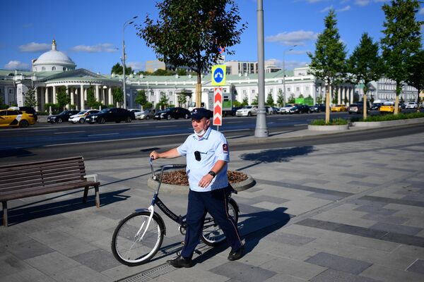 Cảnh quan khu vực dành cho người đi bộ trên Quảng trường Bolshaya Sukharevskaya ở Moskva - Sputnik Việt Nam