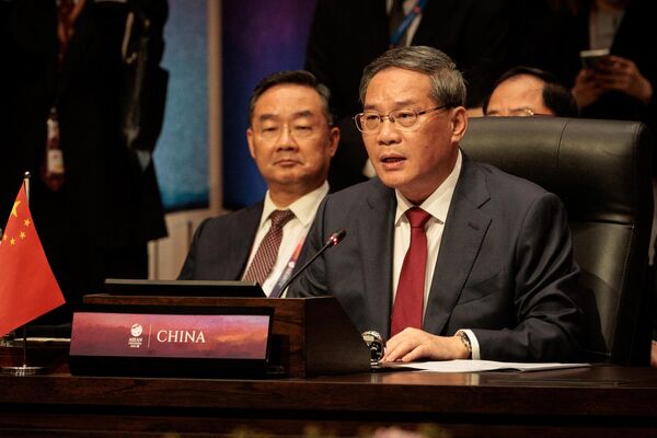 Thủ tướng Quốc vụ viện Trung Quốc Lý Cường tại Hội nghị cấp cao ASEAN -Trung Quốc ở Indonesia - Sputnik Việt Nam