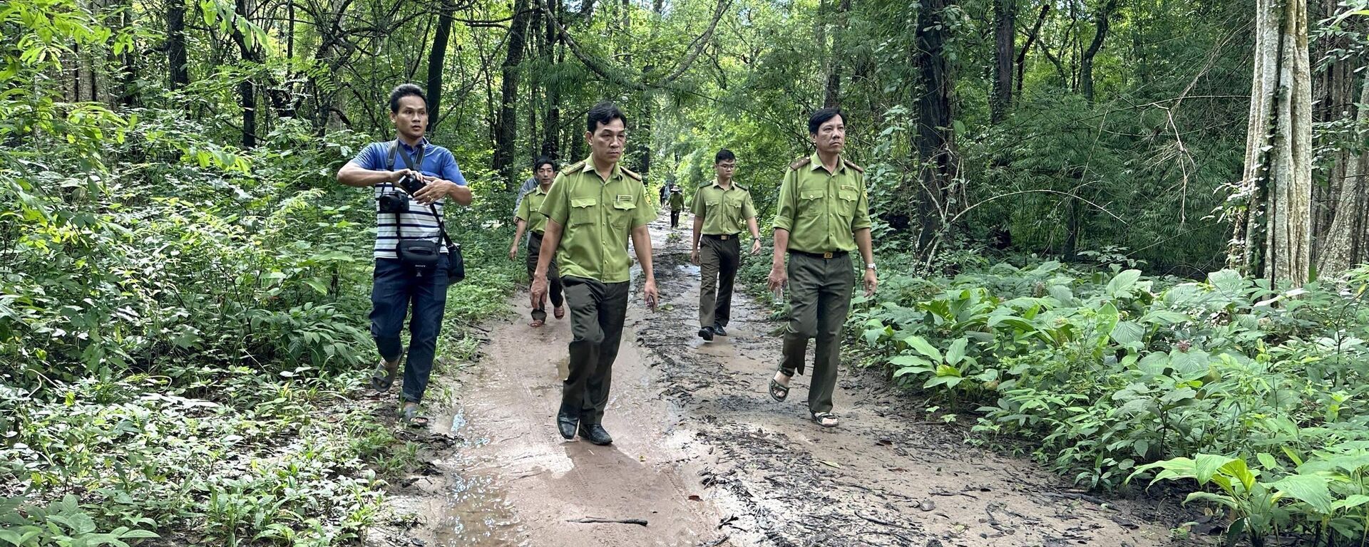 Khảo sát khu vực rừng sẽ làm hồ chứa nước Ka Pét tại Bình Thuận - Sputnik Việt Nam, 1920, 07.09.2023