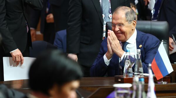 Bộ trưởng Ngoại giao Nga Sergei Lavrov tại Hội nghị Cấp cao ASEAN lần thứ 43 - Sputnik Việt Nam