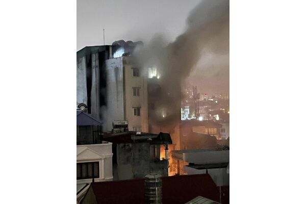 Cháy chung cư mini ở Hà Nội - Sputnik Việt Nam