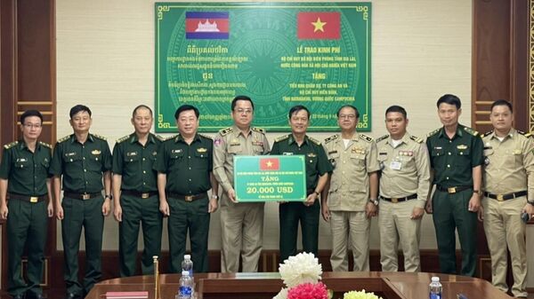 Xây dựng biên giới hòa bình, hữu nghị và hợp tác cùng phát triển với Vương quốc Campuchia - Sputnik Việt Nam