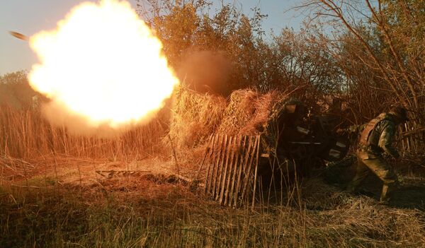 Đơn vị đặc nhiệm &quot;Espaniola&quot; quân đội Nga hoạt động trên các vị trí quân đội Ukraina theo hướng chiến thuật Artemovsk - Sputnik Việt Nam