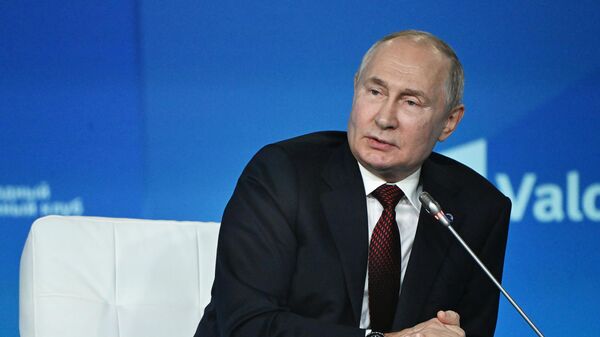 Tổng thống Nga Putin phát biểu tại Câu lạc bộ Thảo luận Quốc tế “Valdai” - Sputnik Việt Nam
