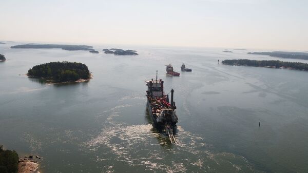 Allseas pipe-lying vessel, lays Balticconnector pipeline in Gulf of Finland - Sputnik Việt Nam