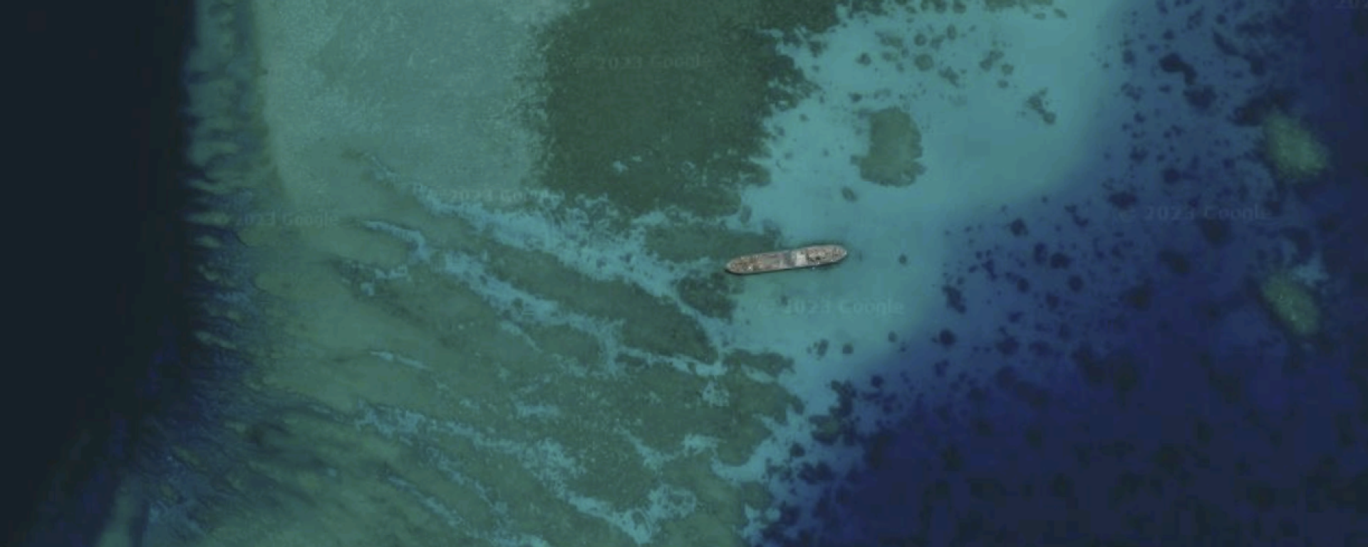 Tàu vận tải RMS Sierra Madre của Philippines cố tình neo đậu ở bãi cạn Second Thomas ở Biển Đông - Sputnik Việt Nam, 1920, 23.10.2023