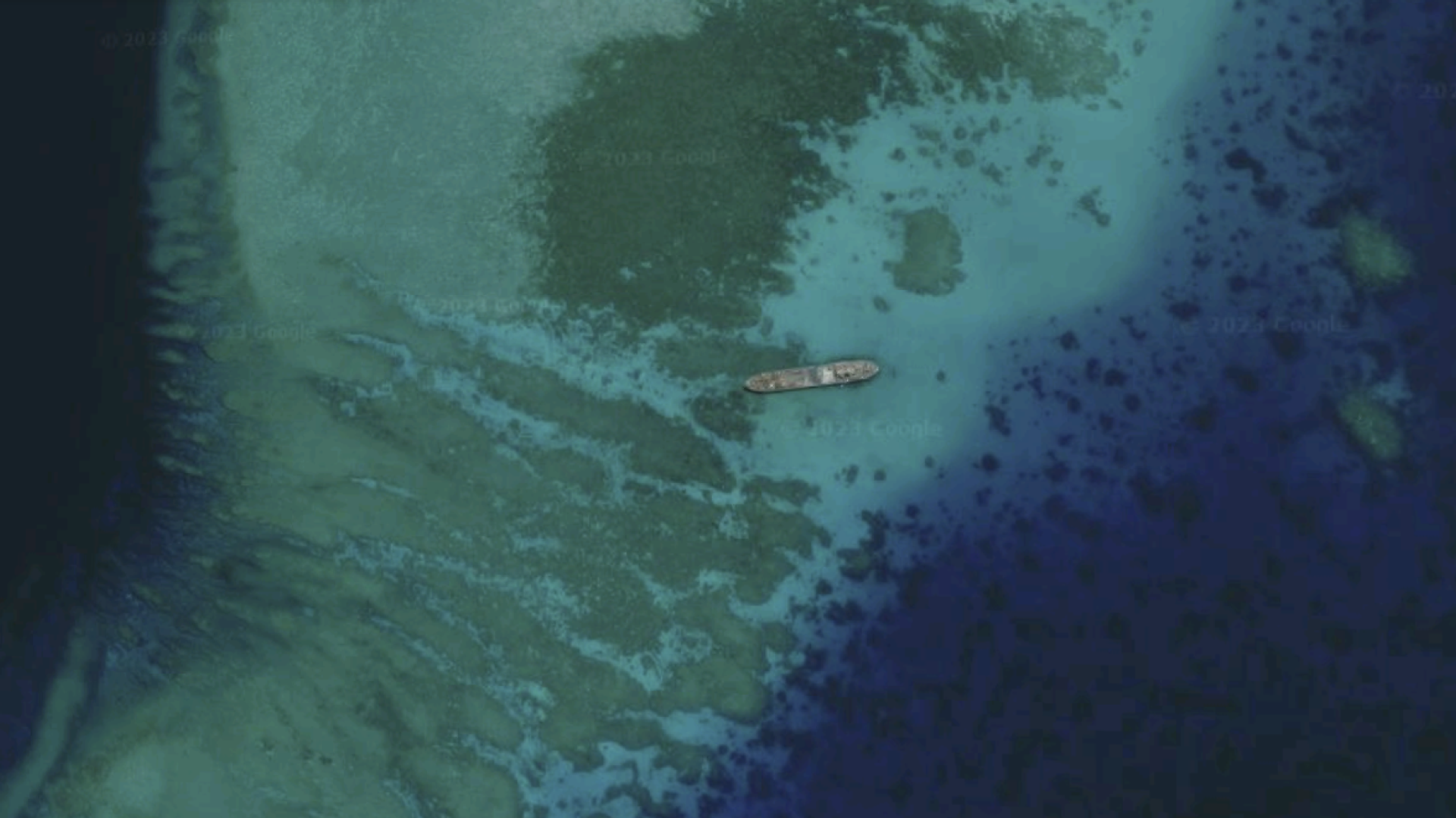 Tàu vận tải RMS Sierra Madre của Philippines cố tình neo đậu ở bãi cạn Second Thomas ở Biển Đông - Sputnik Việt Nam, 1920, 22.11.2023