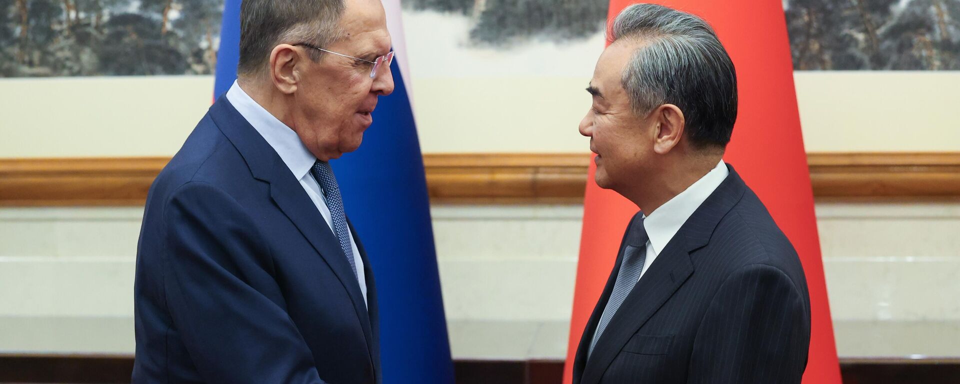 Cuộc gặp giữa Bộ trưởng Ngoại giao Liên bang Nga và Trung Quốc S. Lavrov và Wang Yi - Sputnik Việt Nam, 1920, 16.10.2023