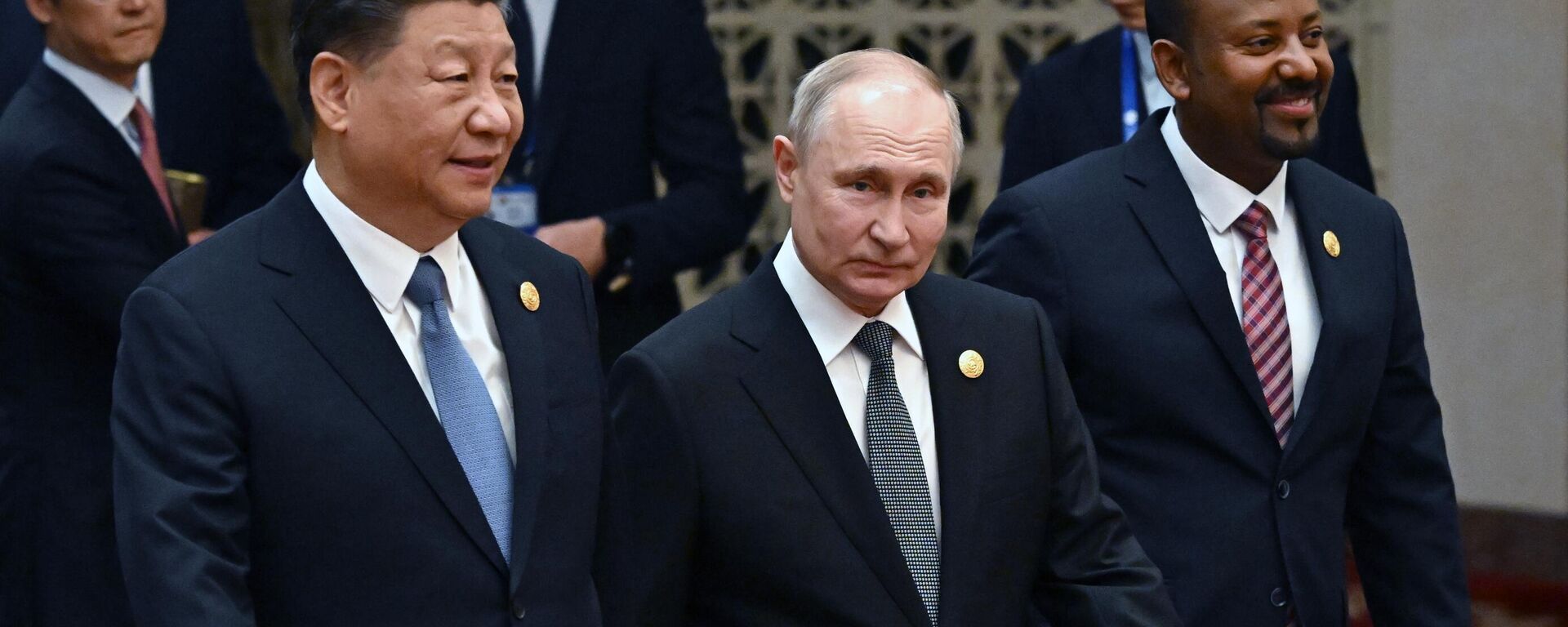 Tổng thống Nga Vladimir Putin, Chủ tịch nước Cộng hòa Nhân dân Trung Hoa (PRC) Tập Cận Bình - Sputnik Việt Nam, 1920, 18.10.2023