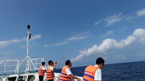 Điều động tàu Hải quân tìm kiếm, cứu nạn ngư dân trên biển - Sputnik Việt Nam