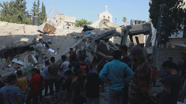 Hậu quả của một cuộc không kích vào Nhà thờ cổ kính Thánh Porphyry ở khu vực Az-Zaytun ở Thành phố Gaza. - Sputnik Việt Nam