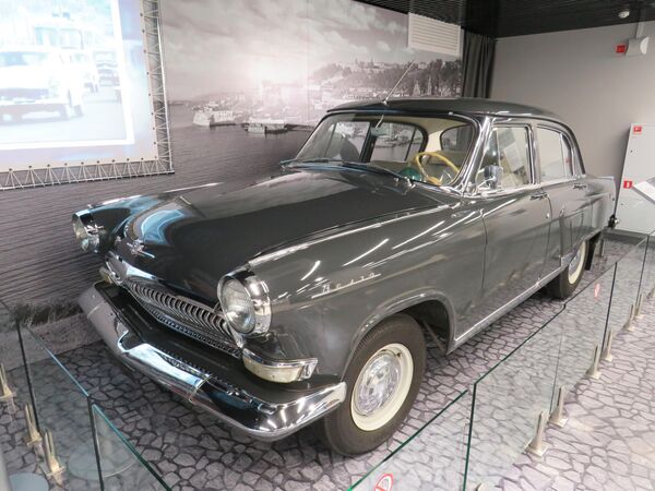 Volga GAZ-21 sản xuất hàng loạt cuối cùng. Lắp ráp ngày 15 tháng 7 năm 1970. Tổng cộng những năm 1956-1970 đã xuất xưởng 638.875 xe thuộc dòng GAZ-21 - Sputnik Việt Nam