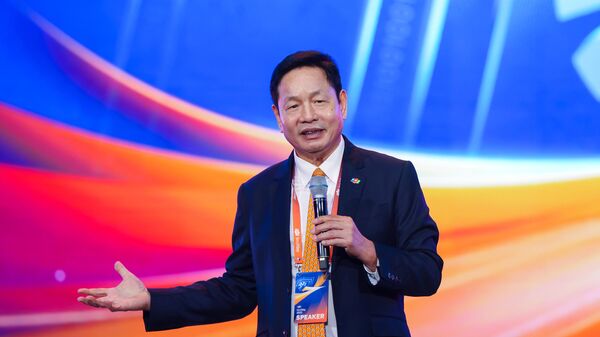 Ông Trương Gia Bình - Chủ tịch HĐQT Tập đoàn FPT - Sputnik Việt Nam