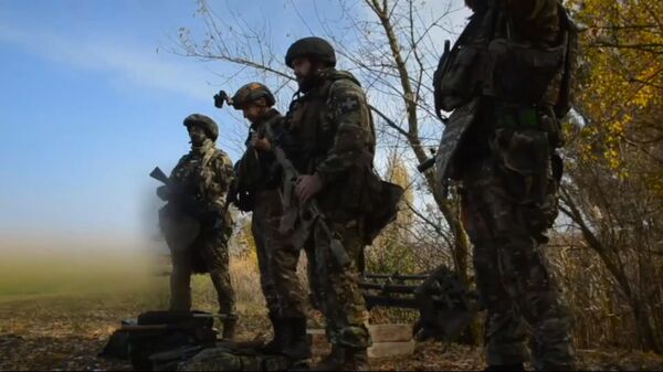 “Đối với công binh, chiến tranh không bao giờ kết thúc”: Lính Nga gỡ mìn Ukraina mỗi ngày - Sputnik Việt Nam