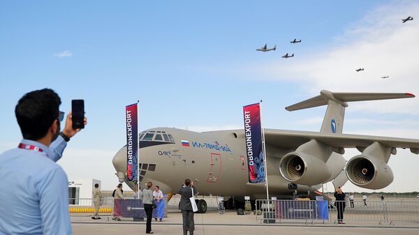 Máy bay vận tải hạng nặng Il-76MD-90A(E) tại Dubai Airshow-2023 - Sputnik Việt Nam