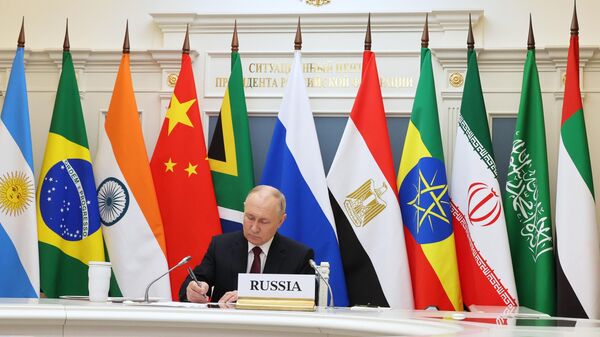 Tổng thống Nga Putin dự hội nghị thượng đỉnh bất thường của BRICS bàn về xung đột Palestine-Israel - Sputnik Việt Nam