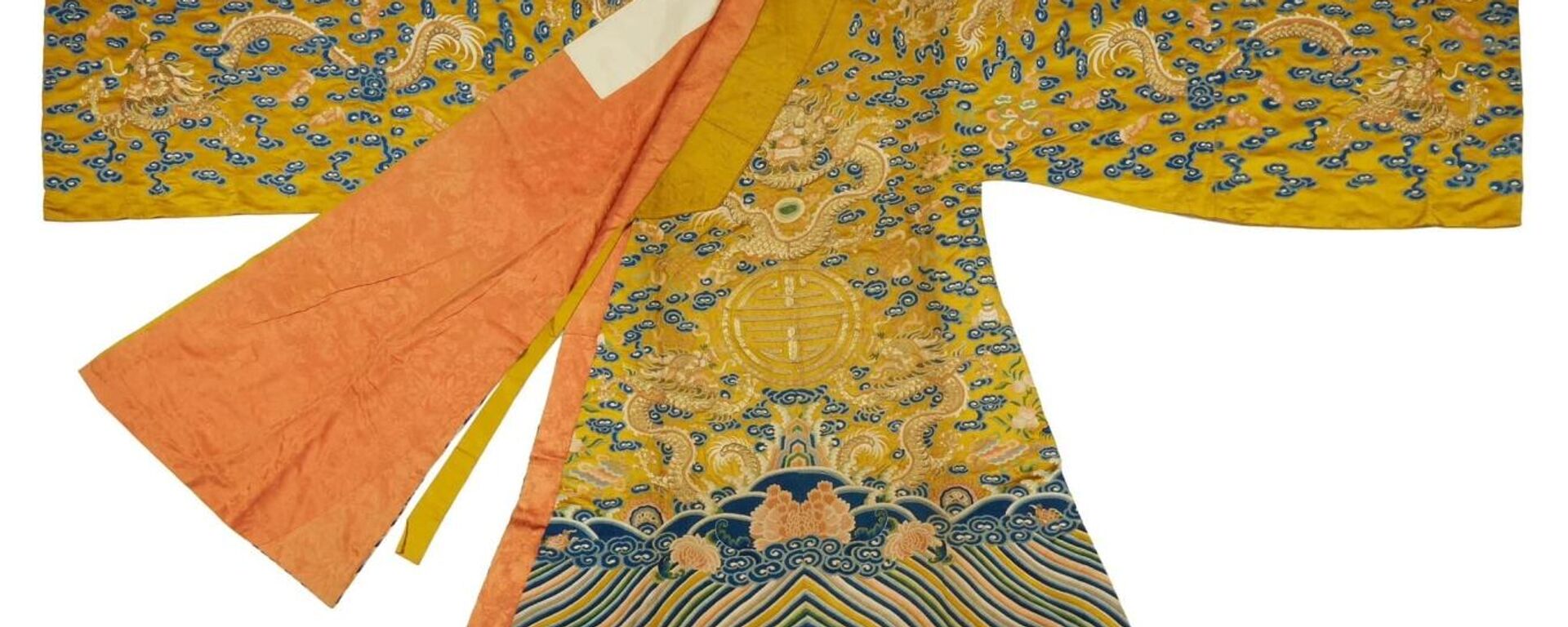 Chiếc áo được cho là long bào của vua Bảo Đại - Sputnik Việt Nam, 1920, 27.11.2023
