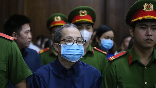 Xét xử cựu Giám đốc Bệnh viện thành phố Thủ Đức tham ô, rửa tiền - Sputnik Việt Nam