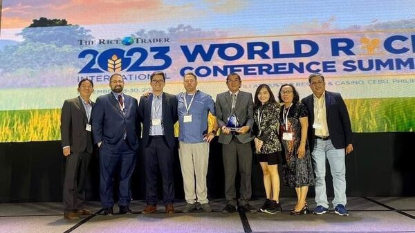 Gạo Ông Cua ST25 của Việt Nam đạt giải nhất Cuộc thi Gạo ngon nhất thế giới 2023 - Sputnik Việt Nam
