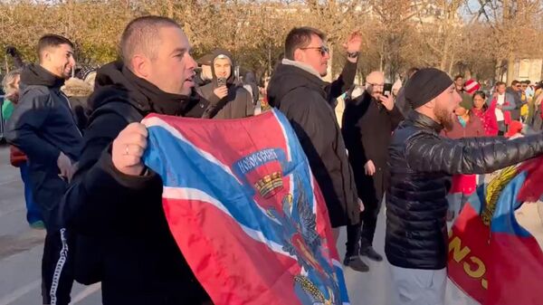 
Một cuộc biểu tình ủng hộ nhân dân Donbass diễn ra ở trung tâm Paris - Sputnik Việt Nam