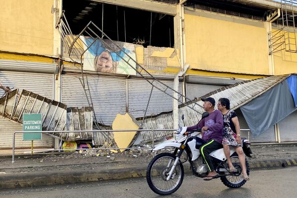 Thiệt hại do động đất ngoài khơi Philippines gây ra - Sputnik Việt Nam