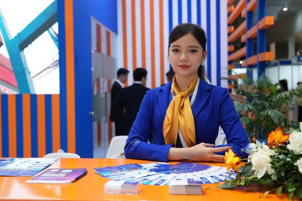 Gian hàng của Tâp đoàn FESCO tại Triển lãm Quốc tế Công nghệ “EXPO - Nga Việt Nam 2023” lần thứ 5  - Sputnik Việt Nam