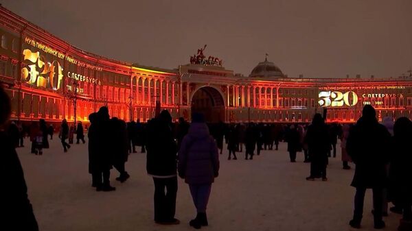 Trình diễn ánh sáng chào mừng 320 năm thành lập thành phố St. Petersburg - Sputnik Việt Nam