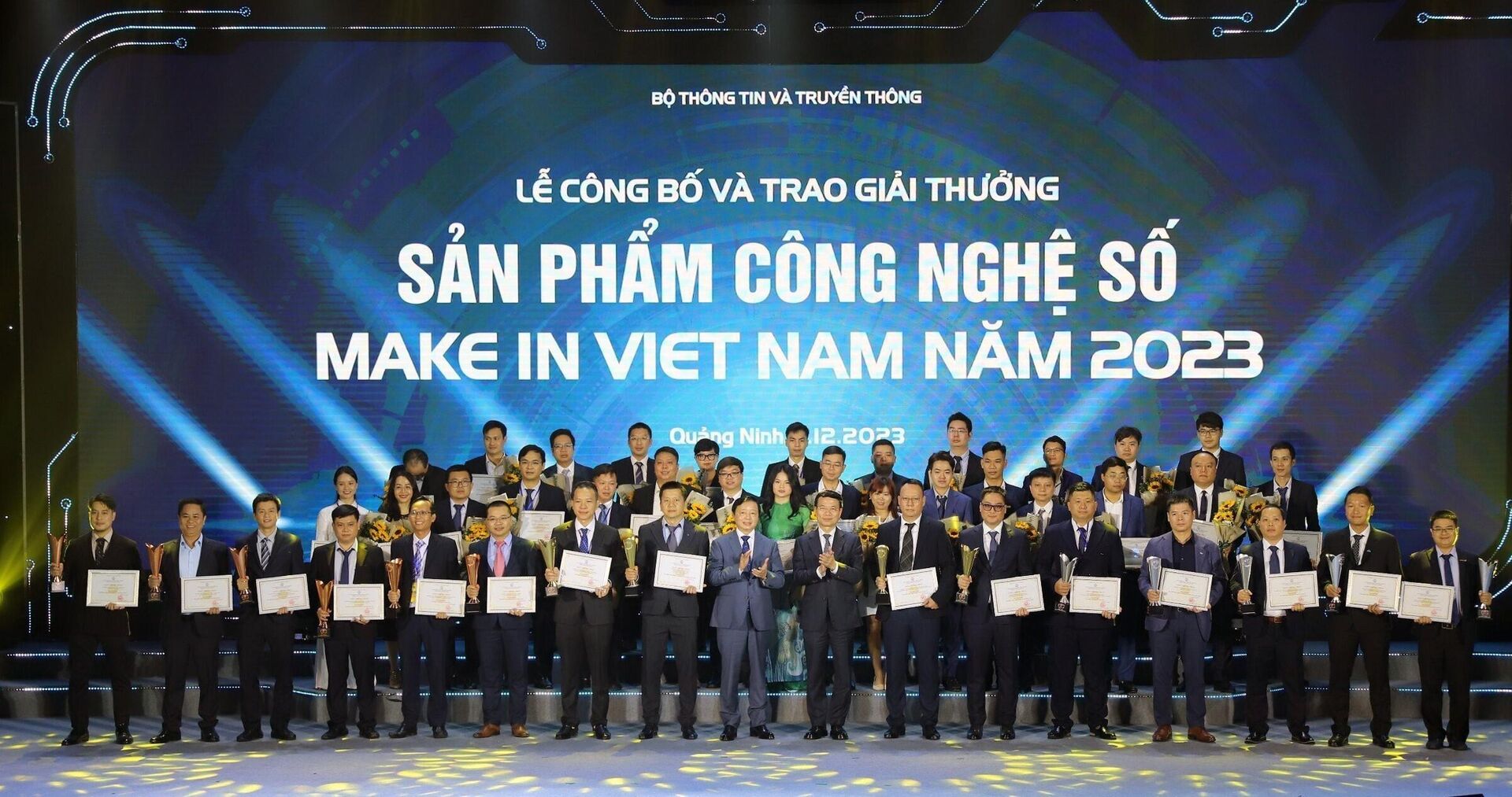 Quảng Ninh: Diễn đàn quốc gia về phát triển doanh nghiệp công nghệ số Việt Nam lần thứ V - Sputnik Việt Nam, 1920, 11.12.2023